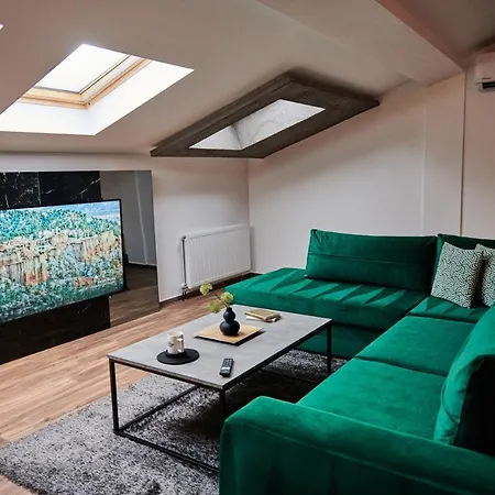 The Skyline * פלורינה