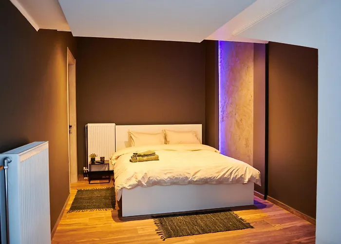 The Skyline * Florina