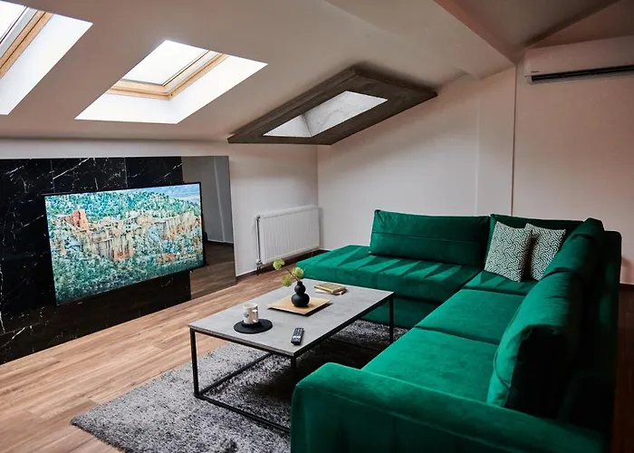 The Skyline * Florina